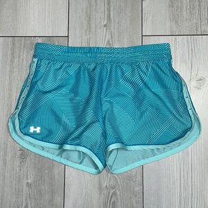 Under Armour semi-fitted heatgear women’s small blue athletic shorts